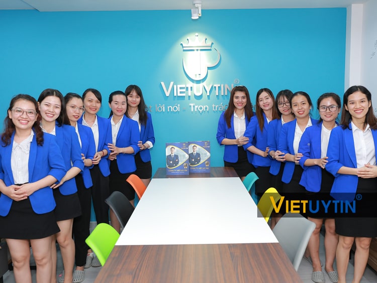 Đội ngũ nhân sự ưu tú nhất của Việt Uy Tín