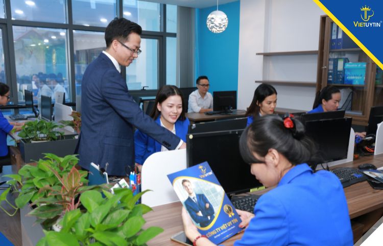 Dịch vụ công chứng hộ khẩu nhanh chóng - Việt Uy Tín